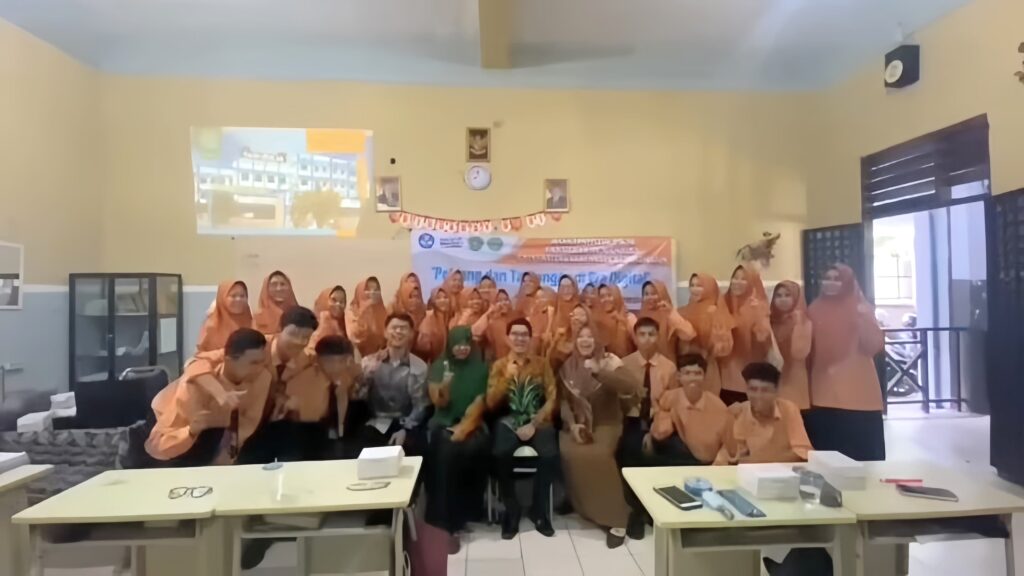 kegiatan-roadshow-pkm-1024x576.jpg
